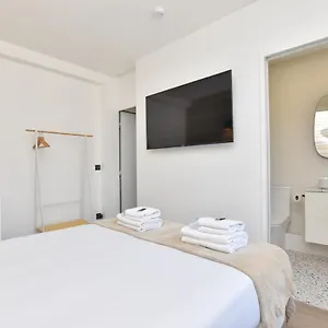  Appartement Cosy Bedroom - Tour Eiffel Champs De Mars 3a France
